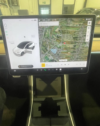 Tesla Model 3 cena 99900 przebieg: 125170, rok produkcji 2019 z Kościan małe 232